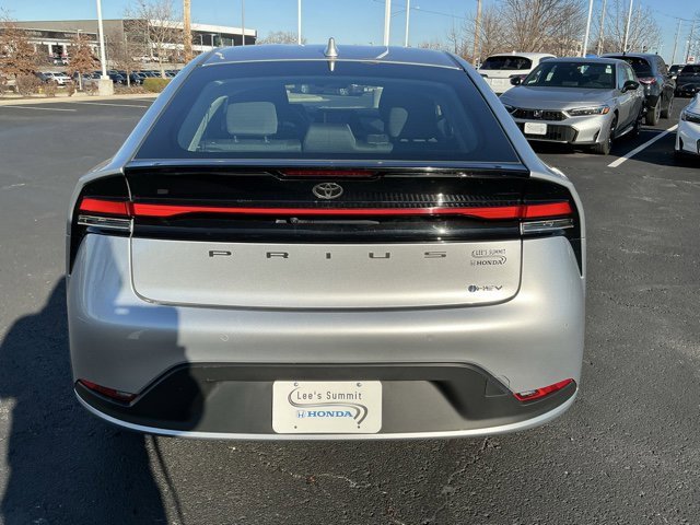 Used 2024 Toyota Prius LE image 4