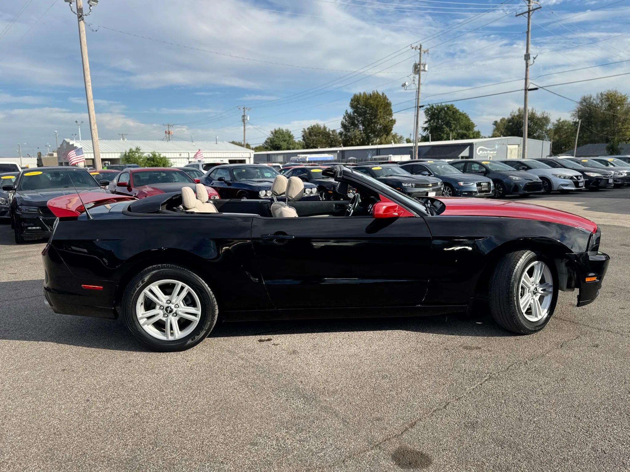 Used 2014 Ford Mustang V6 Convertible 2D image 14