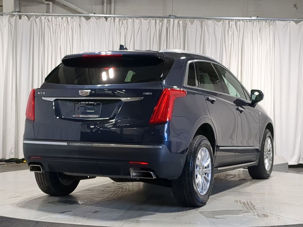 Used 2019 Cadillac XT5 Base image 17