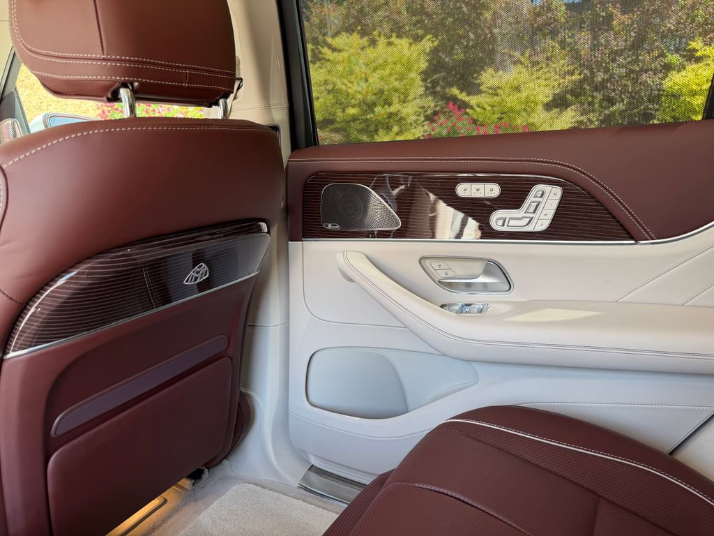 Used 2023 Mercedes-Benz Maybach GLS 600 4MATIC image 56