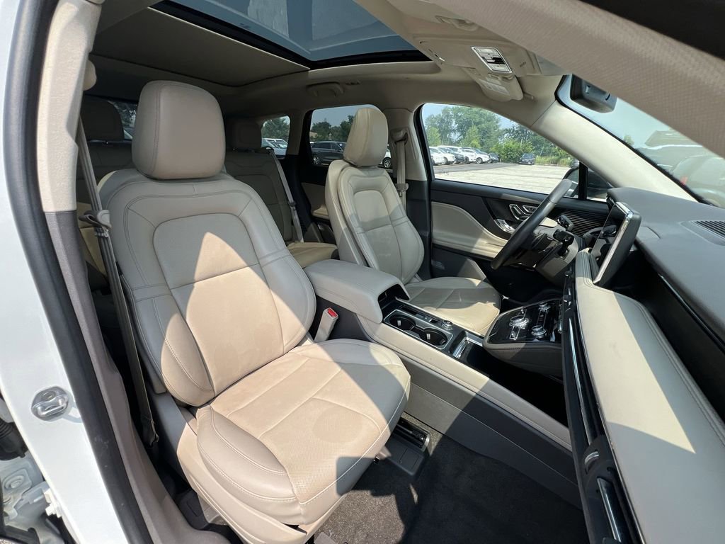 Used 2022 Lincoln Corsair Reserve w/ Elements Package image 33