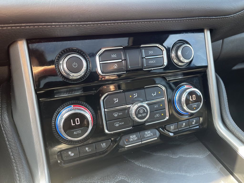 Used 2021 GMC Yukon Denali w/ Denali Premium Package image 14