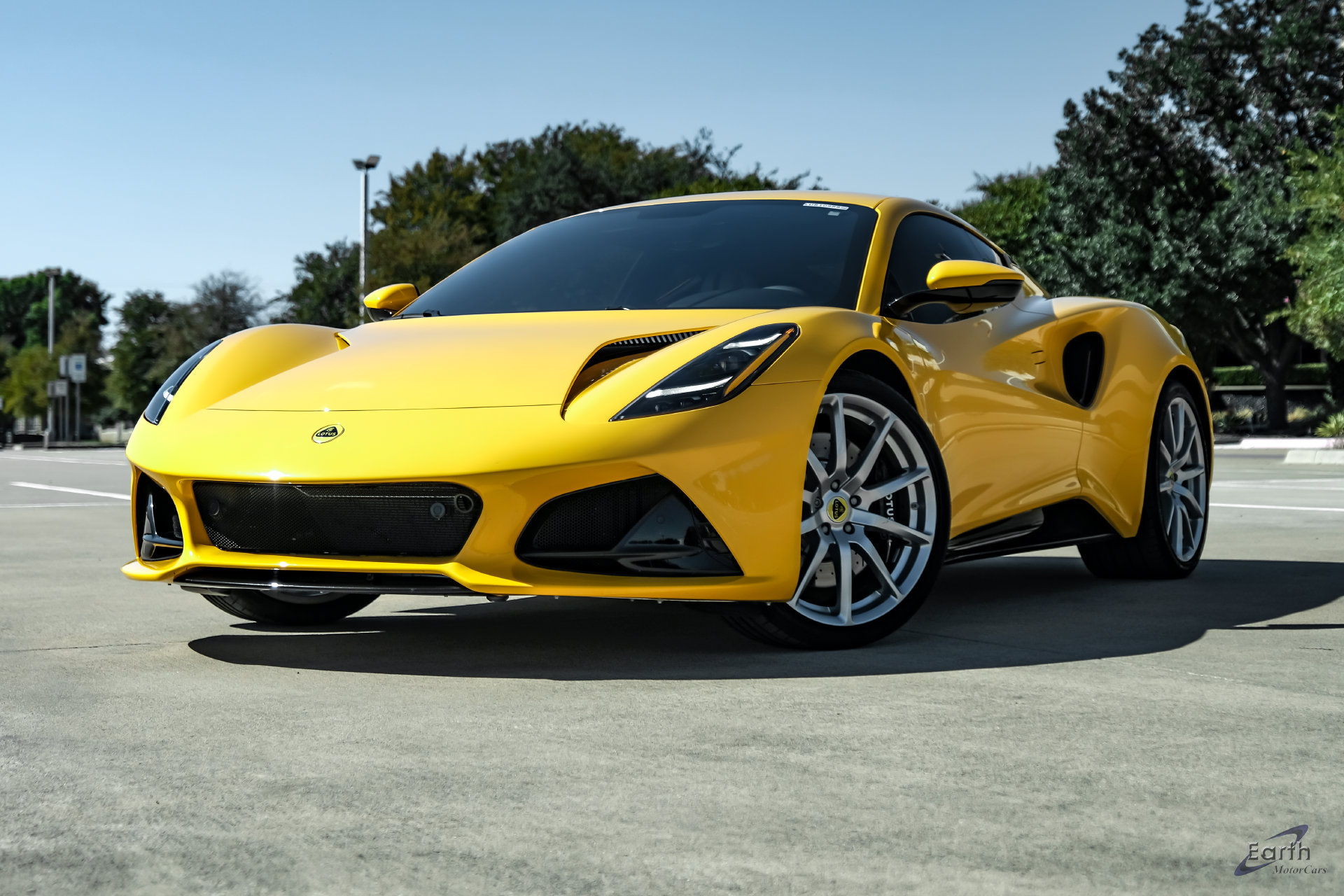 Used 2025 Lotus Emira RWD image 6