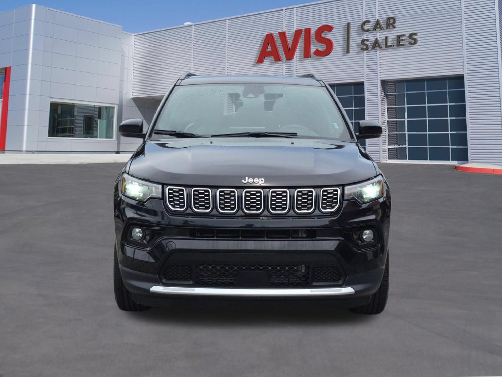 Used 2025 Jeep Compass Limited AWD/4WD image 2