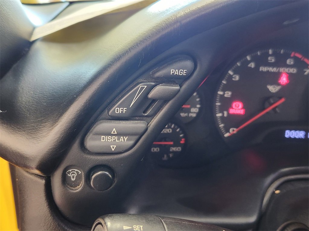 Used 2000 Chevrolet Corvette Convertible w/ Memory Pkg image 15