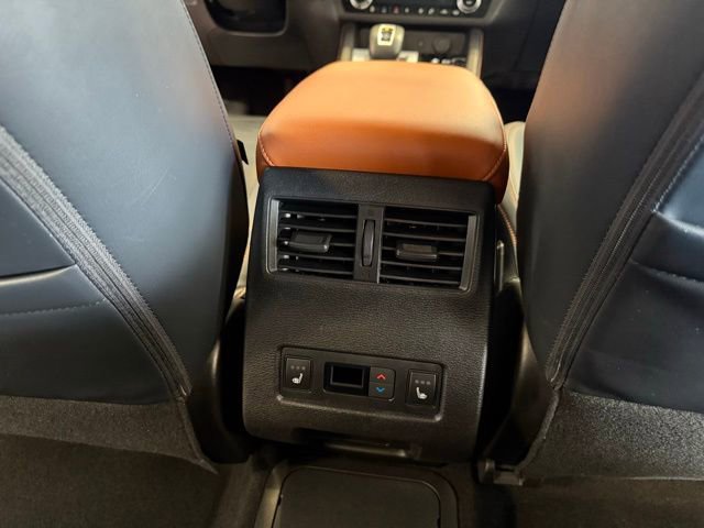 Used 2023 Mitsubishi Outlander SEL image 25