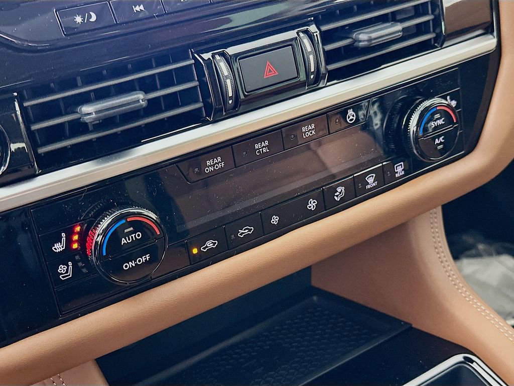 New 2025 Nissan Pathfinder Platinum w/ Cargo Package image 22