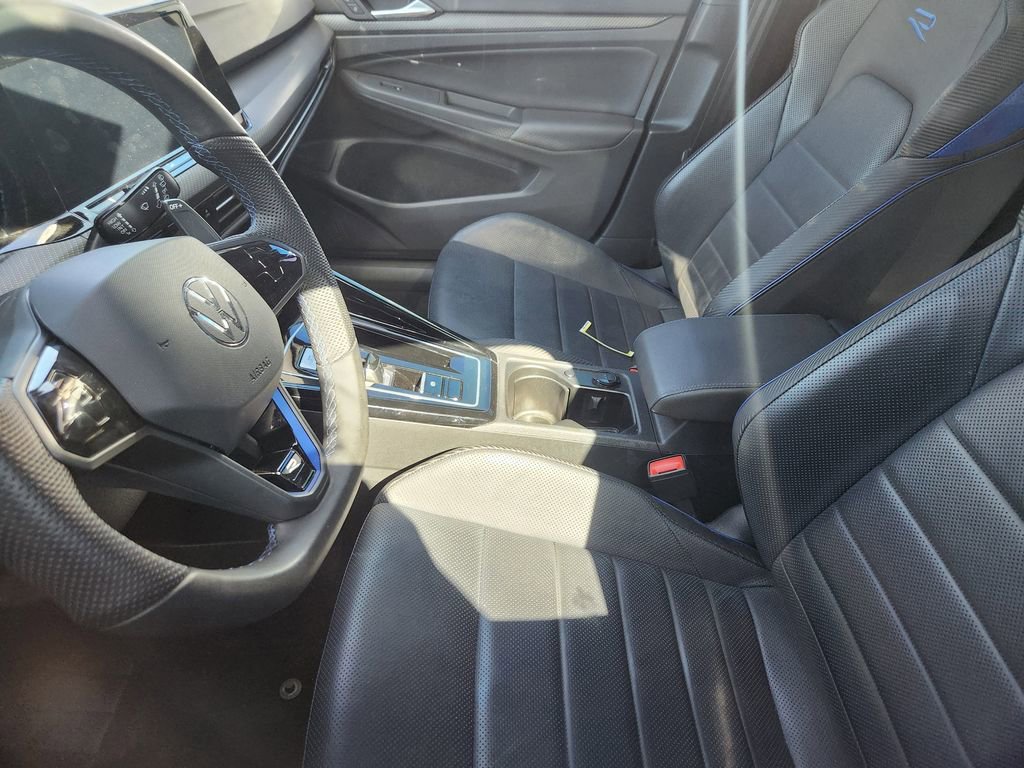 Used 2024 Volkswagen Golf R AWD/4WD image 11