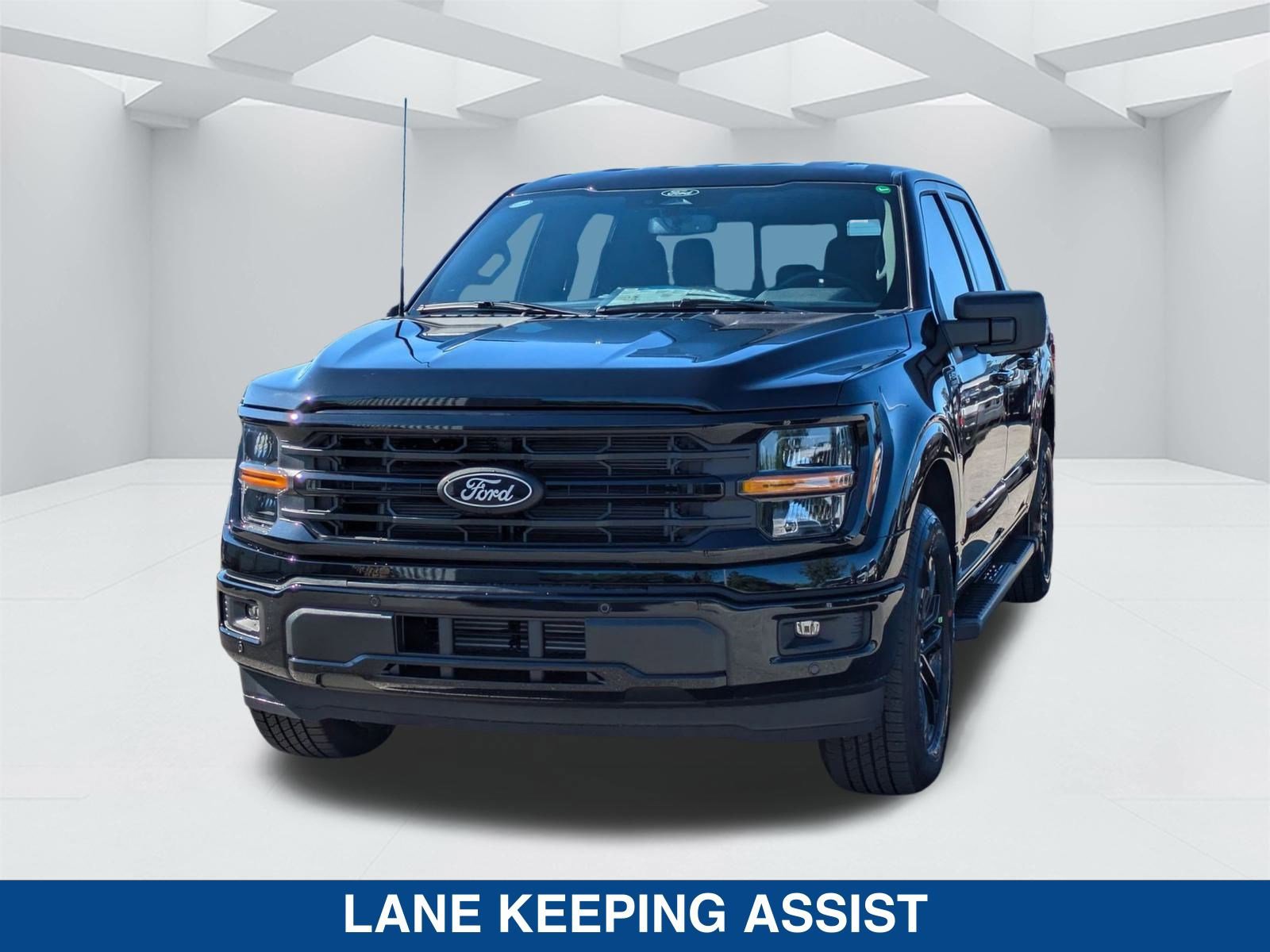 New 2025 Ford F150 XLT w/ Equipment Group 302A MID image 8