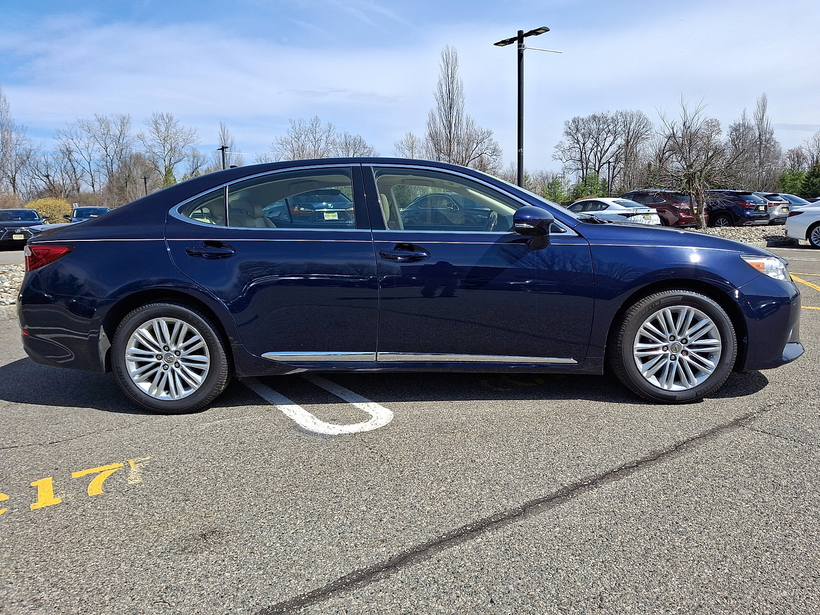 Used 2014 Lexus ES 350 w/ Luxury Package image 7