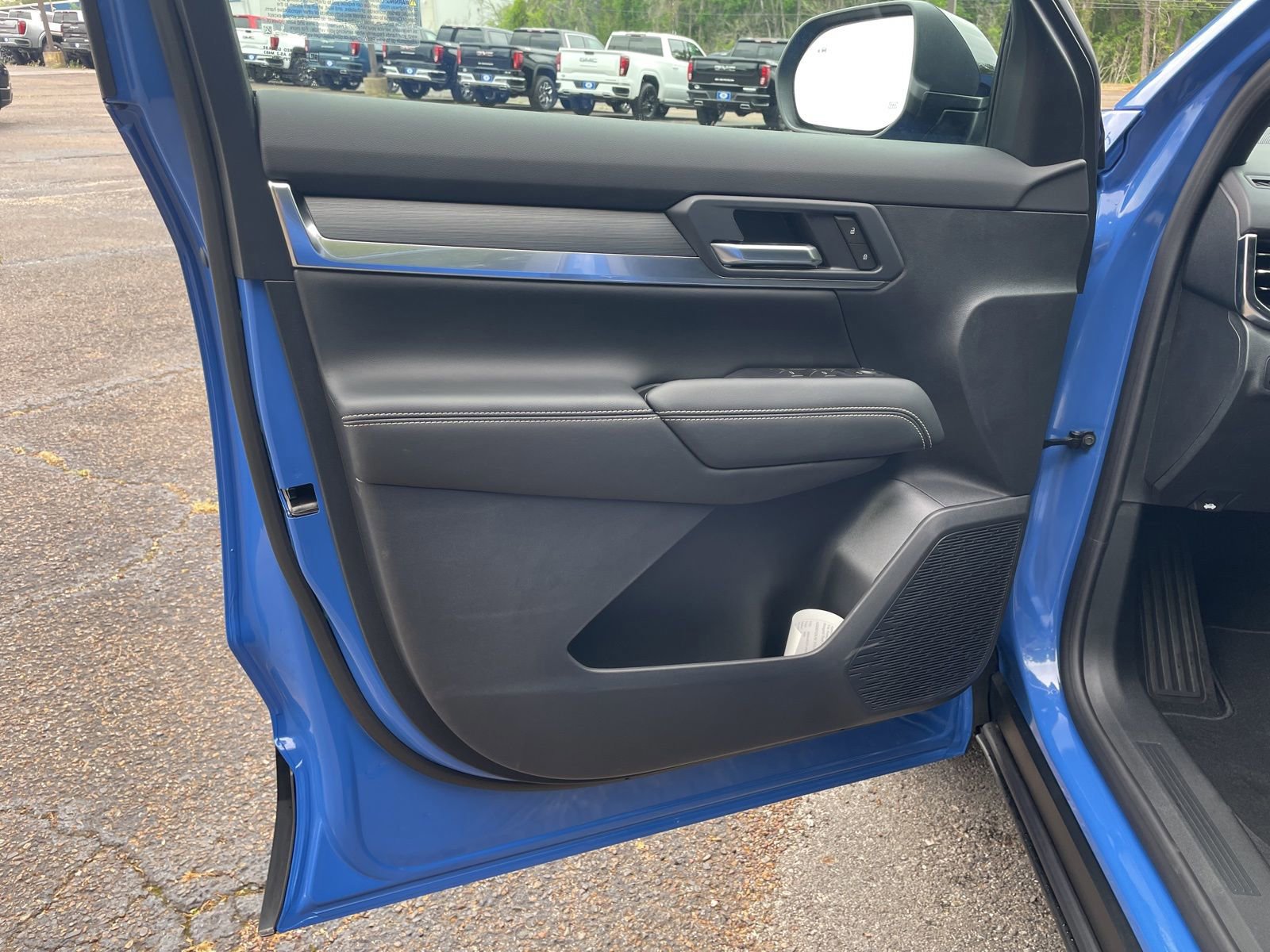 New 2026 GMC Terrain Elevation w/ Black Edition image 11