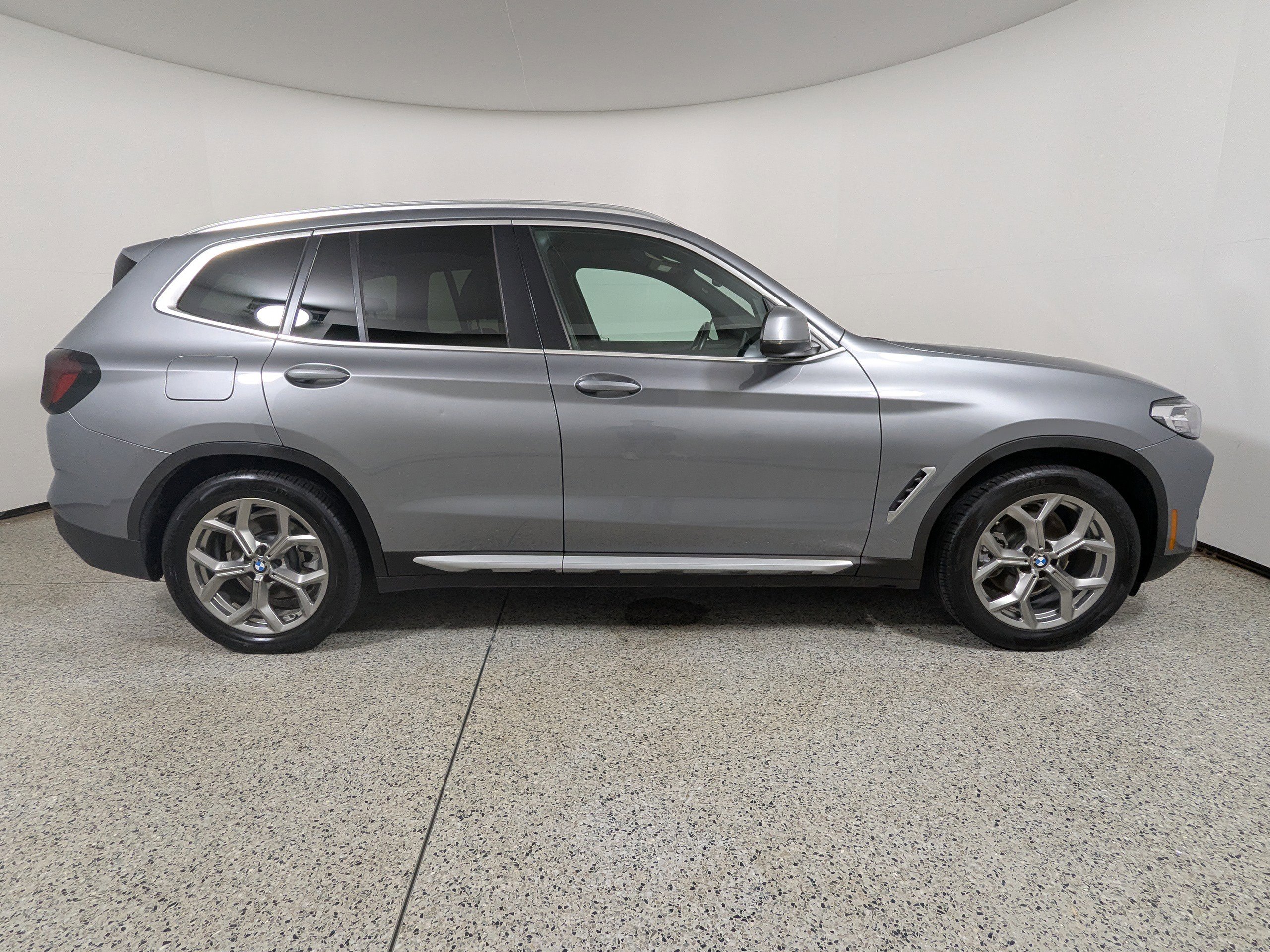 Used 2024 BMW X3 sDrive30i image 8