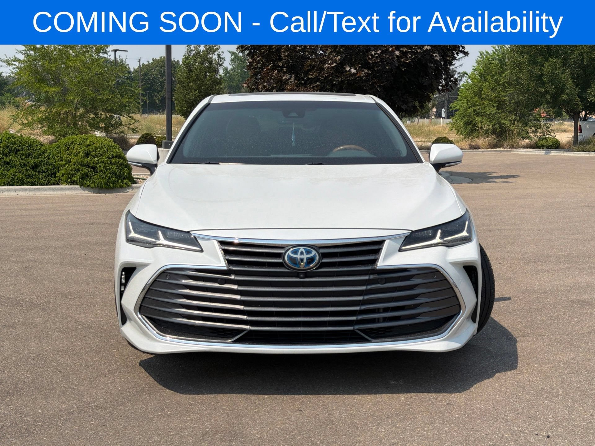 Used 2021 Toyota Avalon Limited w/ Advanced Safety Package FWD image 2