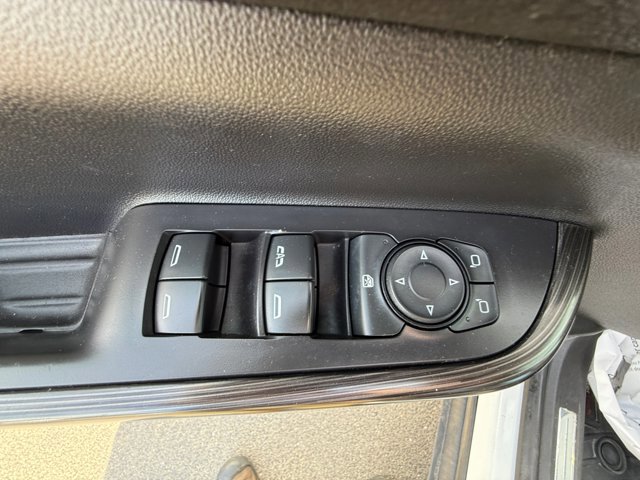 Used 2019 GMC Acadia SLT AWD/4WD image 18