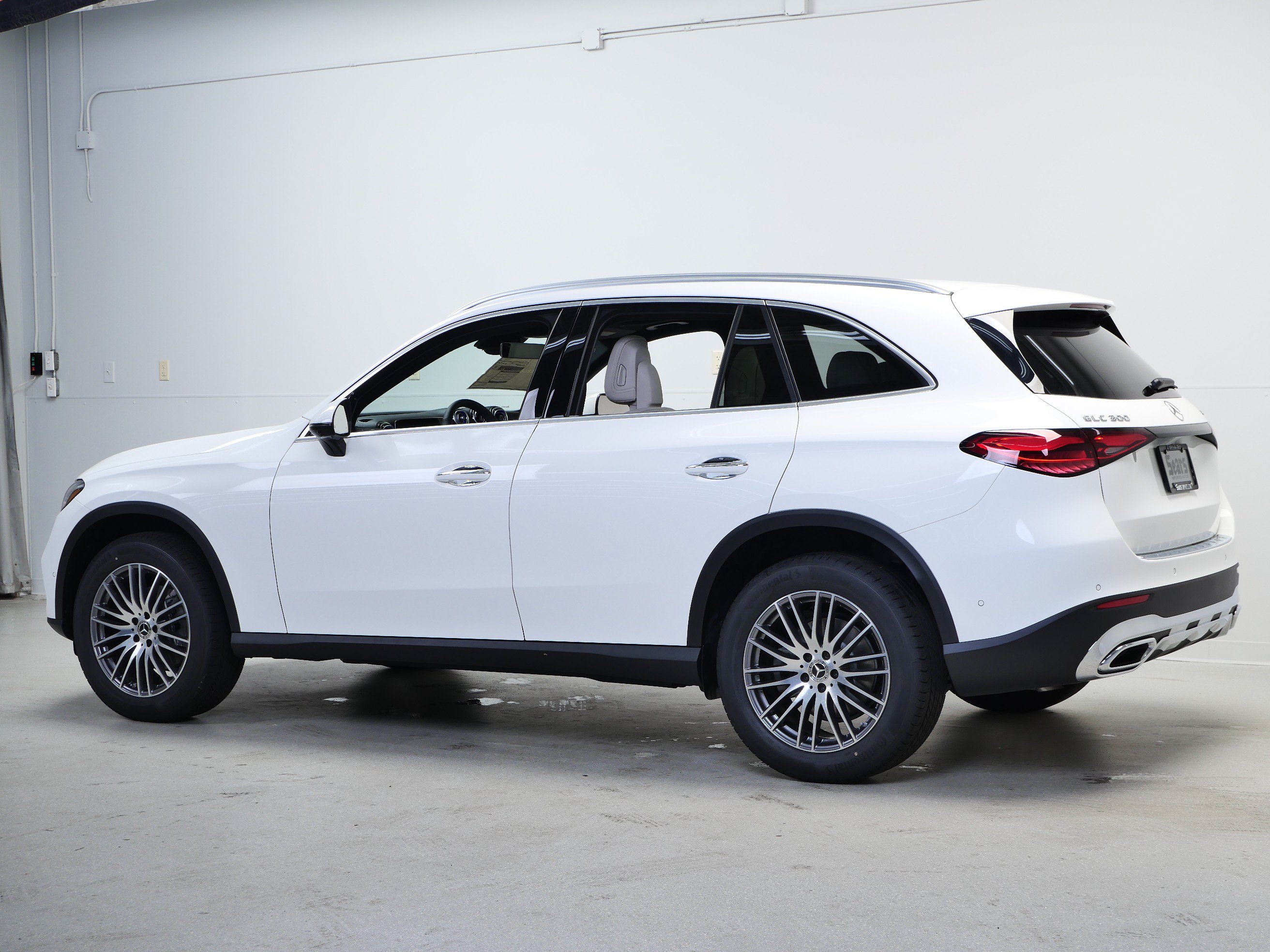 New 2026 Mercedes-Benz GLC 300 4MATIC image 6