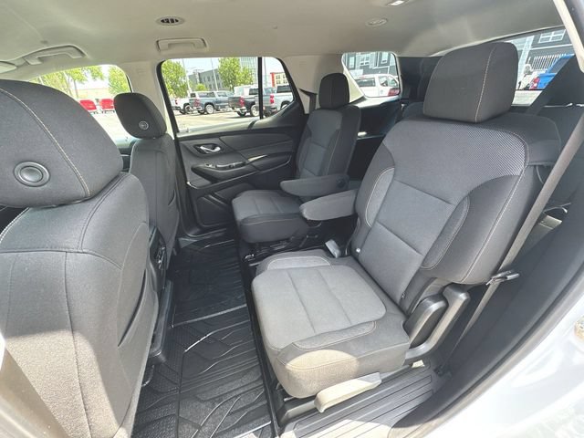 Used 2020 Chevrolet Traverse LT w/ Driver Confidence II Package AWD/4WD image 23