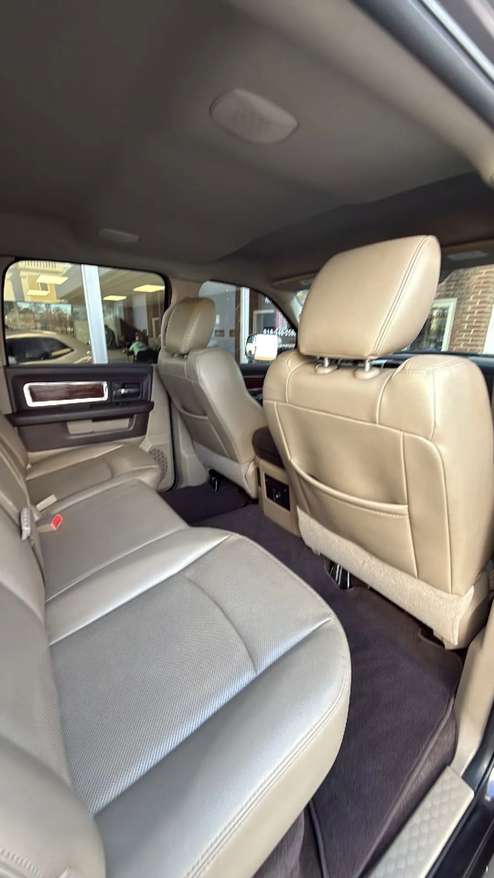 Used 2011 RAM 1500 Laramie image 26