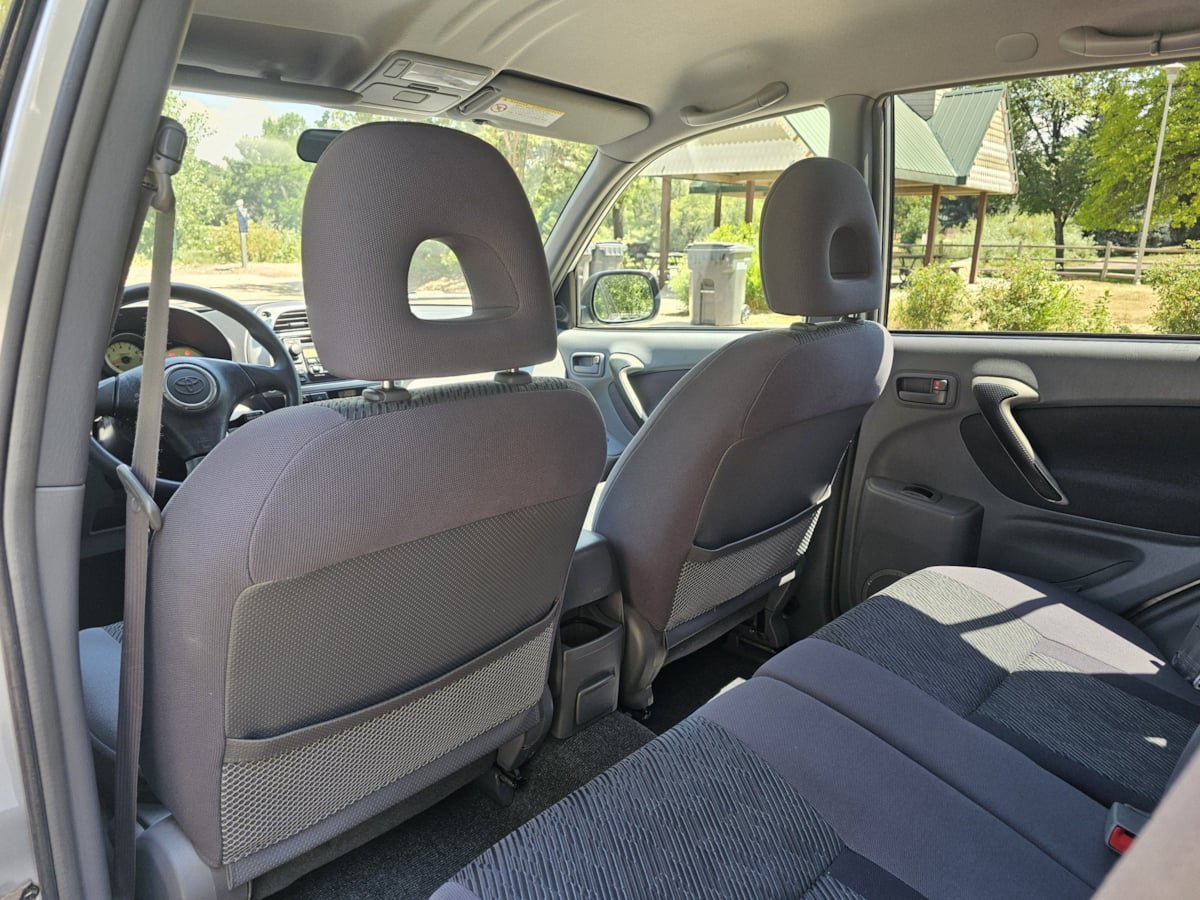 Used 2001 Toyota RAV4 2WD image 22