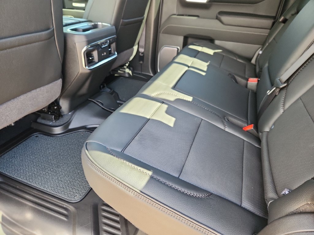 New 2026 GMC Sierra 1500 Denali AWD/4WD image 9