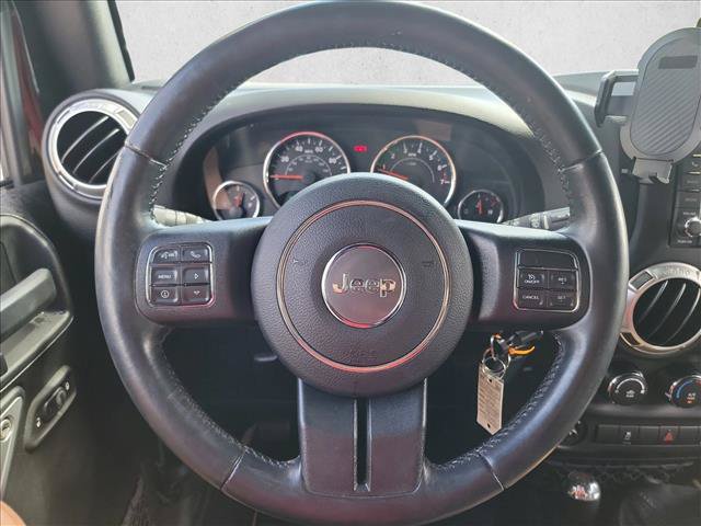 Used 2017 Jeep Wrangler Unlimited Sahara w/ Dual Top Group AWD/4WD image 17
