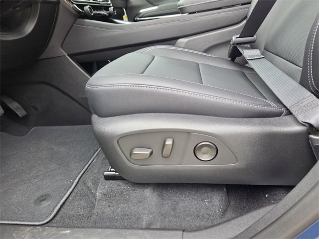 New 2026 Chevrolet Traverse LT w/ Midnight/Sport Edition image 16