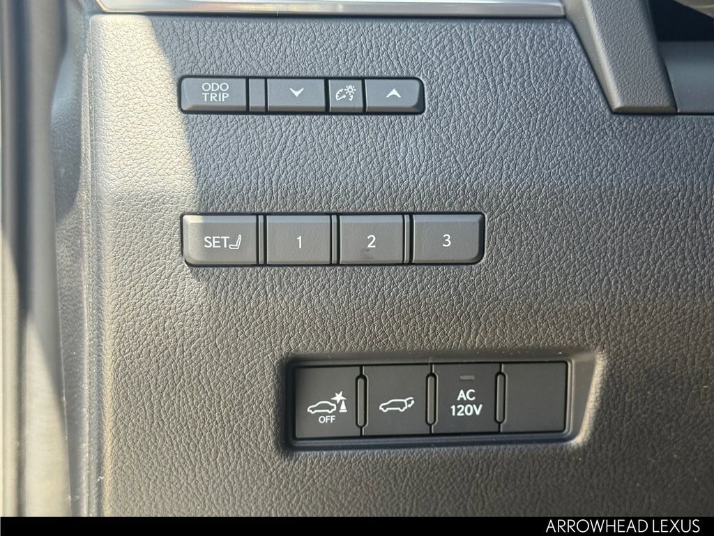 Used 2026 Lexus GX 550 w/ Accessory Package (31) AWD/4WD image 26