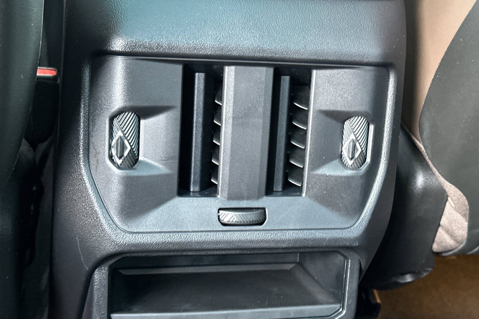 Used 2025 BMW X3 xDrive30i w/ Convenience Package image 16