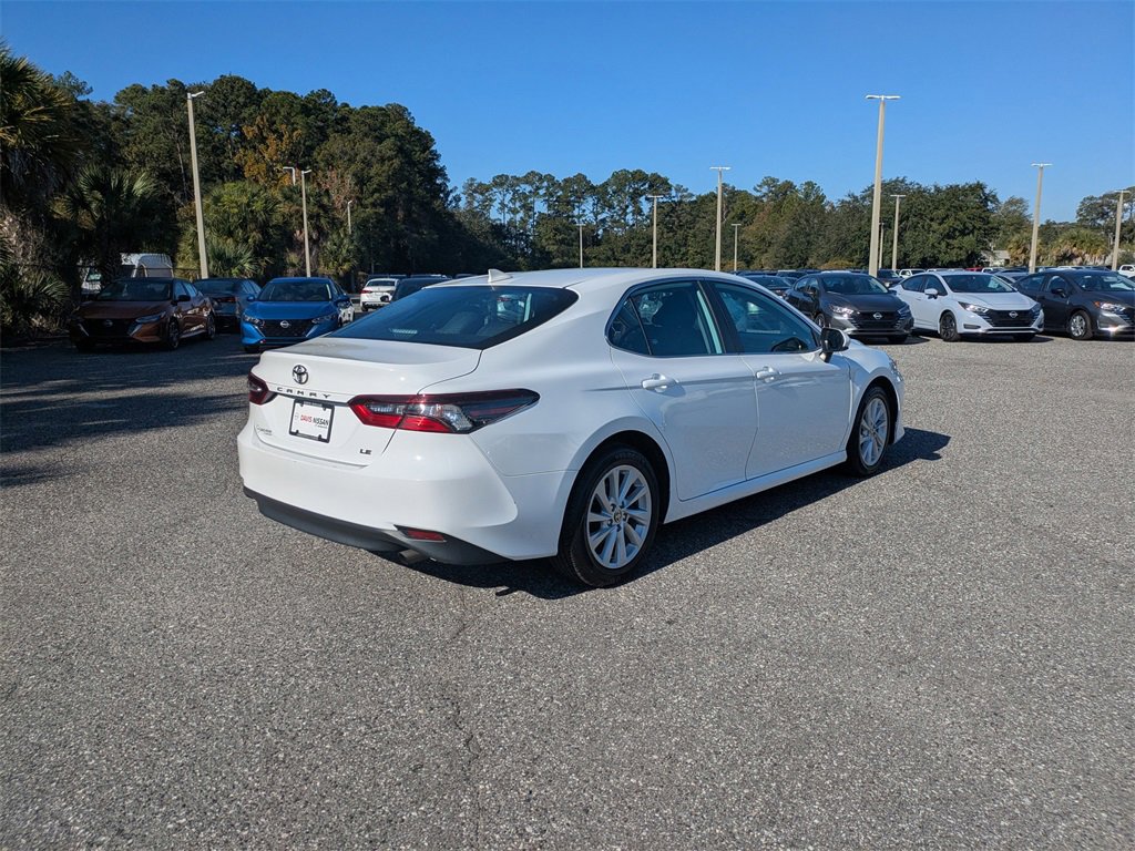 Used 2024 Toyota Camry LE image 3