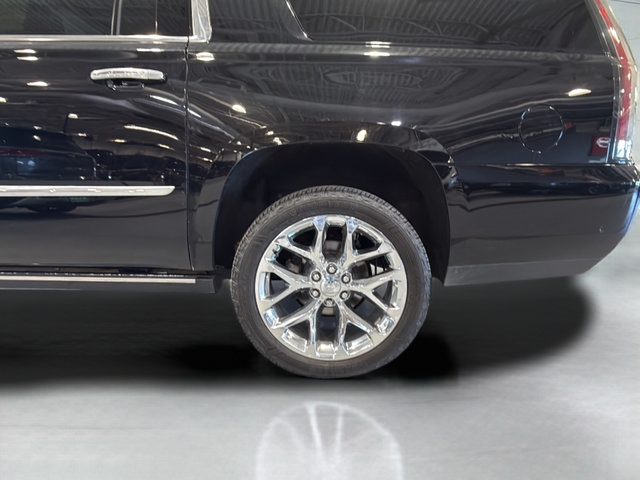 Used 2019 Cadillac Escalade ESV Platinum AWD/4WD image 22