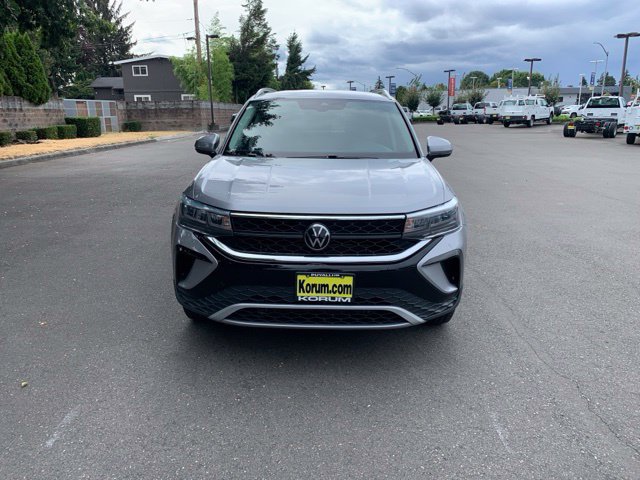 Used 2024 Volkswagen Taos SE AWD/4WD image 9