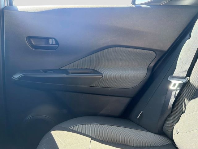 Used 2020 Nissan Kicks S image 12