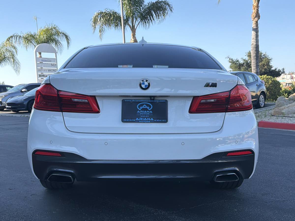 Used 2018 BMW 530i w/ M Sport Package RWD image 12