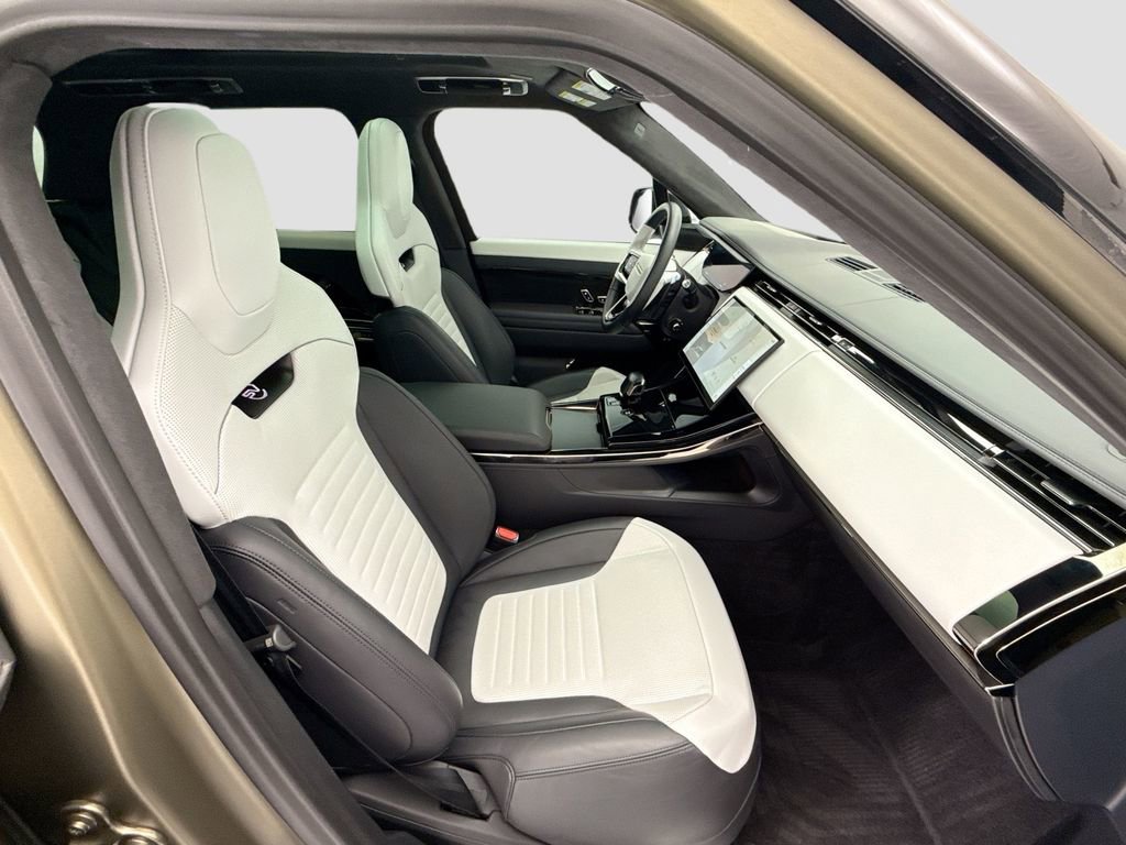 Used 2024 Land Rover Range Rover Sport SV Edition One Carbon Bronze image 19