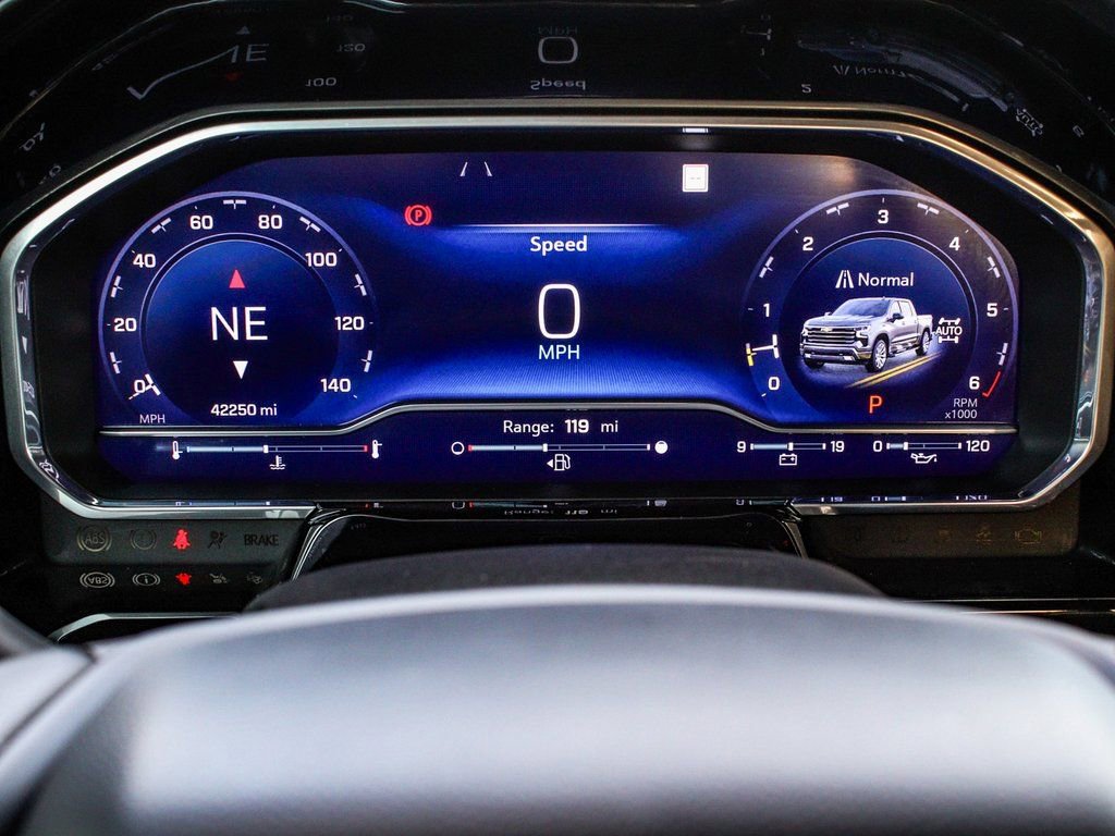 Used 2023 Chevrolet Silverado 1500 High Country w/ High Country Premium Package image 16