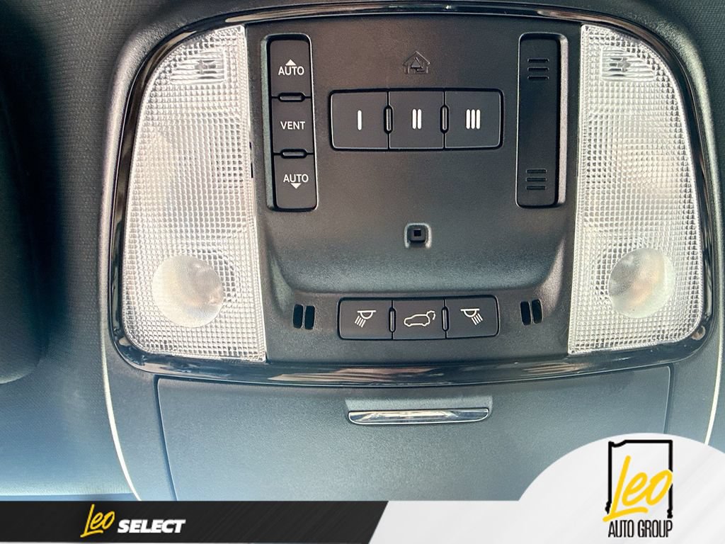 Used 2025 Dodge Durango GT AWD/4WD image 25