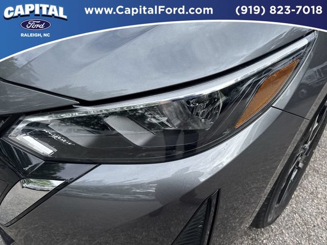 Used 2025 Nissan Sentra SV FWD image 11