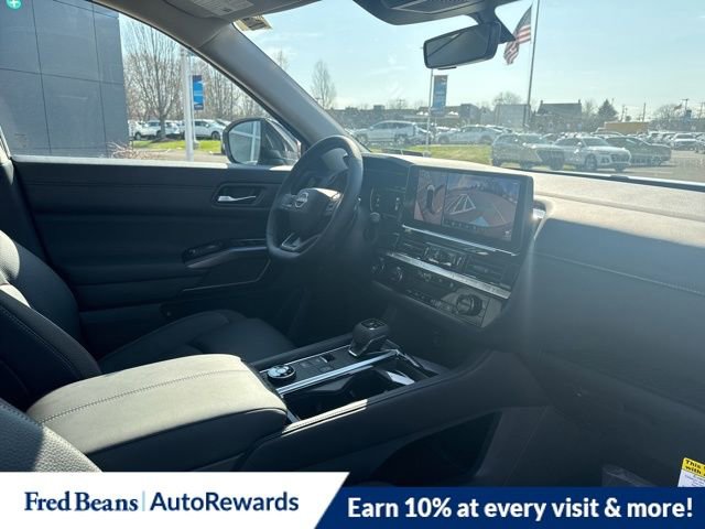 New 2026 Nissan Pathfinder SL image 10