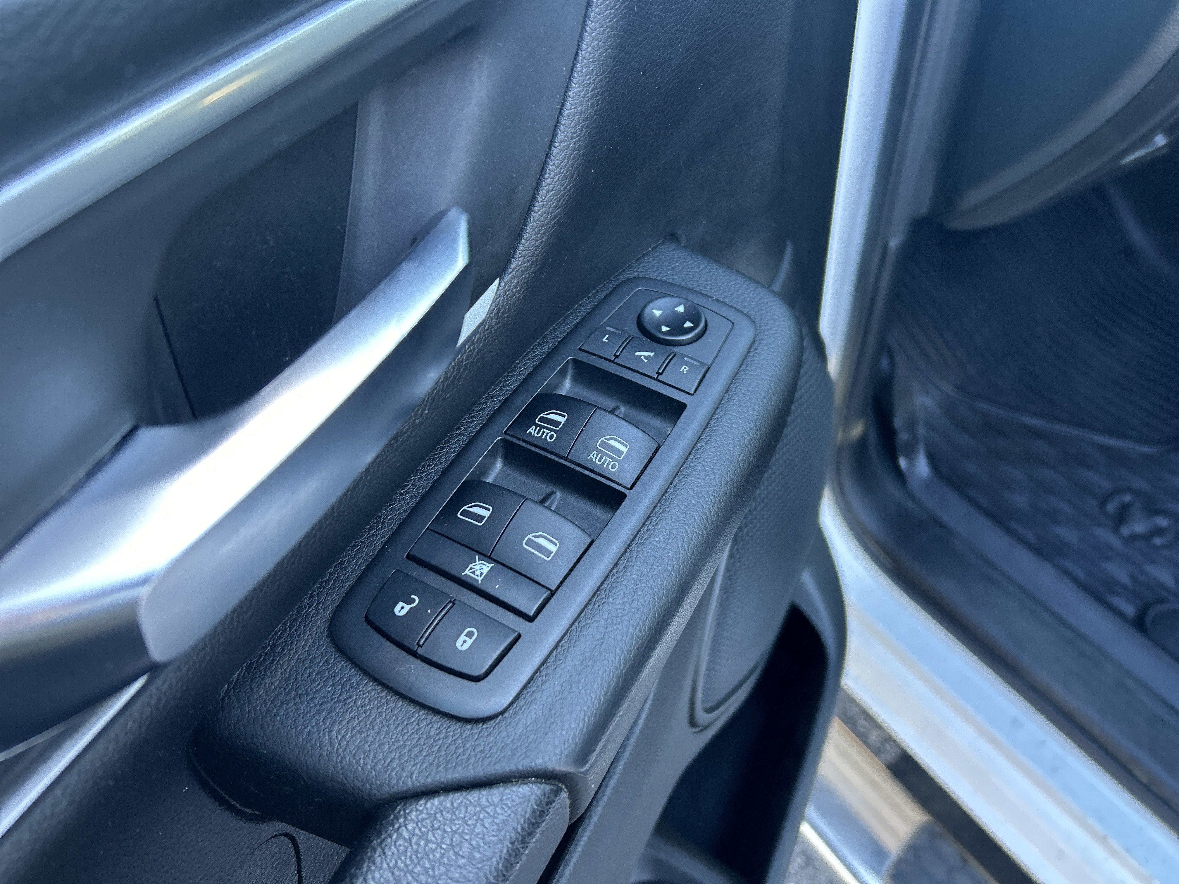 Used 2019 RAM 1500 Big Horn AWD/4WD image 15