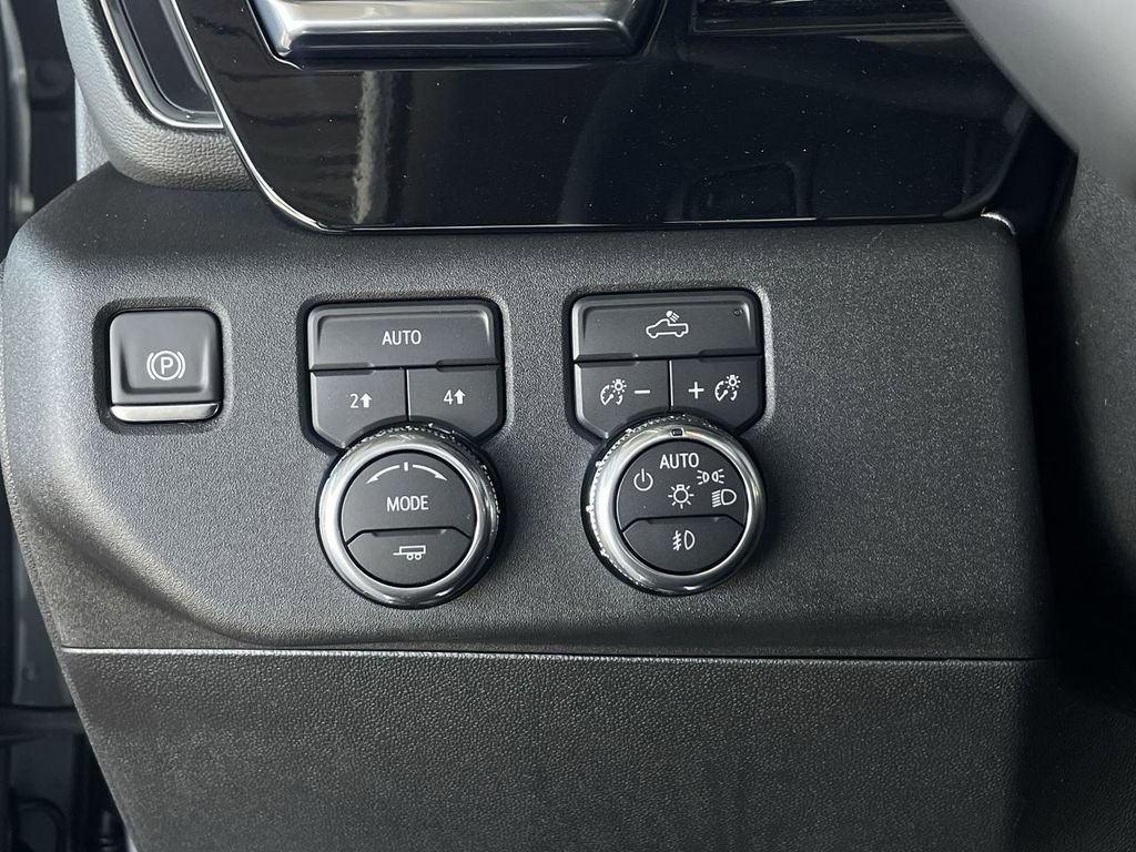 New 2026 GMC Sierra 1500 Elevation image 18