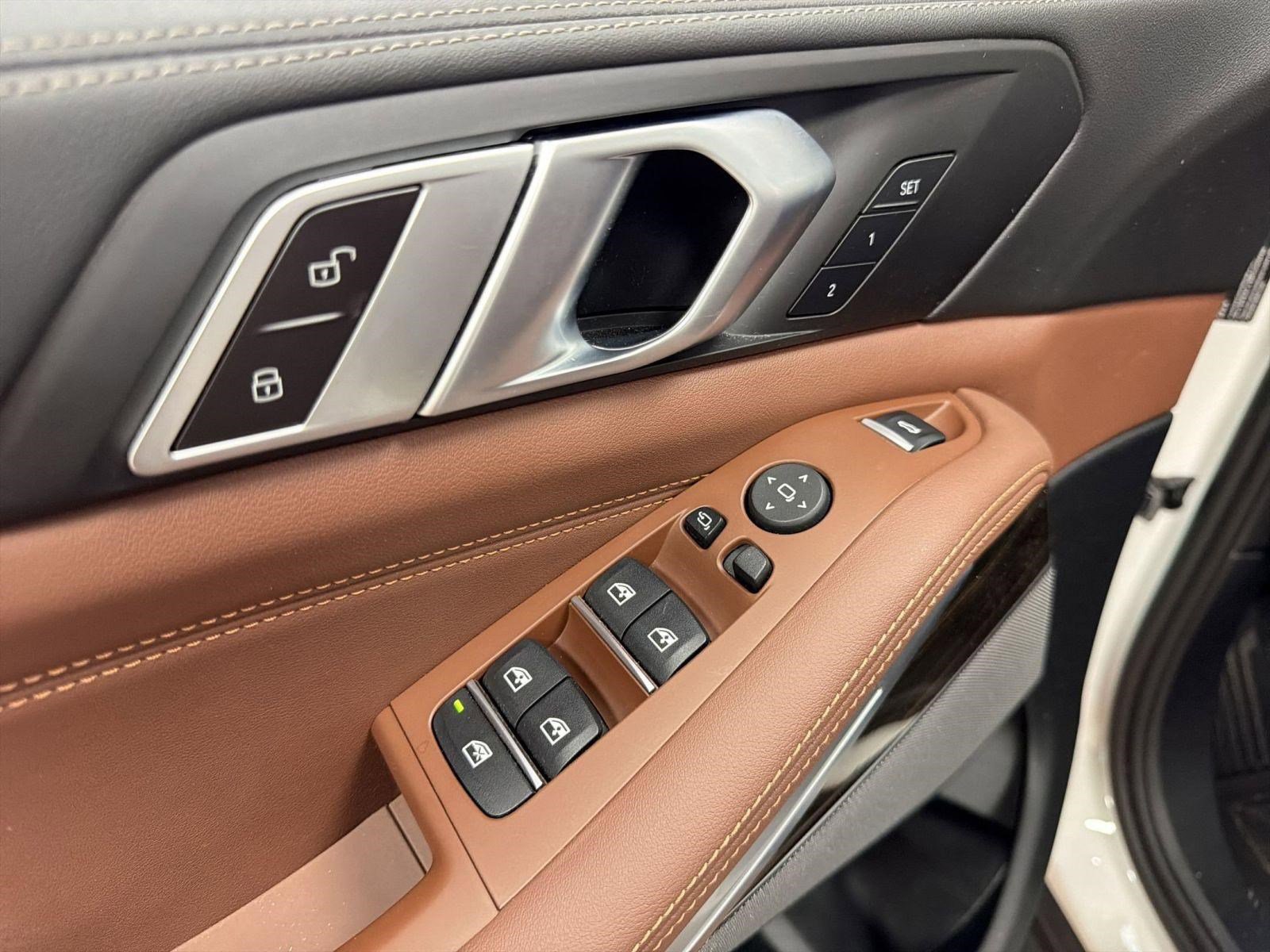 Certified 2024 BMW X5 xDrive40i w/ Premium Package image 22