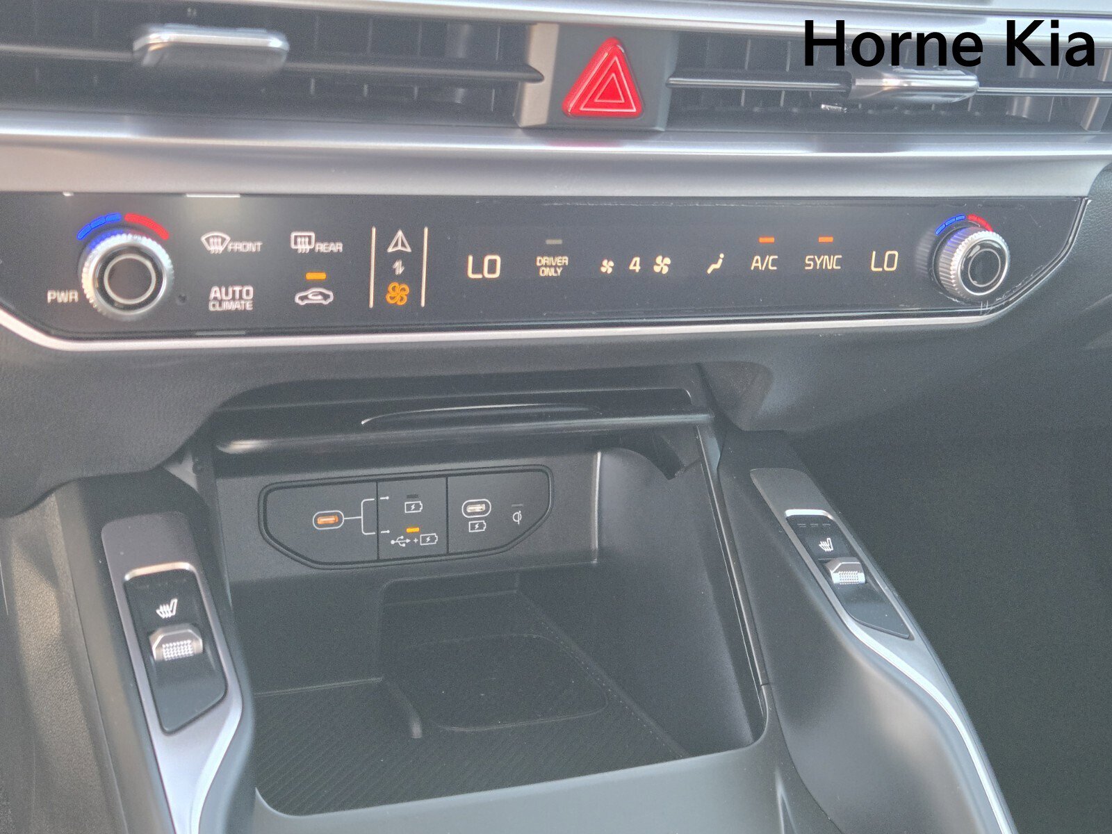 New 2025 Kia Sorento EX w/ EX Panoramic Sunroof Package image 21