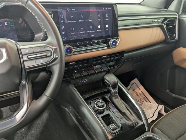 Used 2023 GMC Canyon AT4 w/ Technology Package image 15