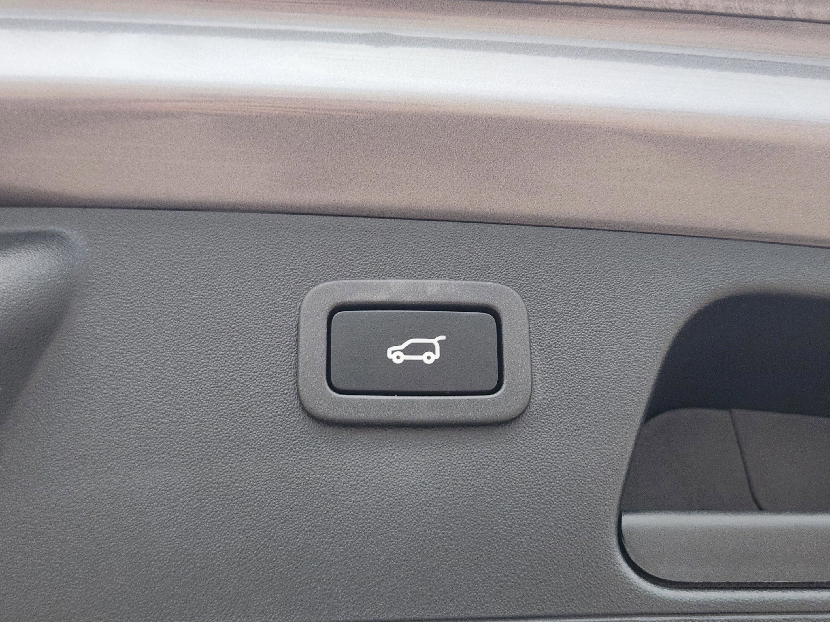 Certified 2021 Jaguar E-PACE SE AWD/4WD image 29