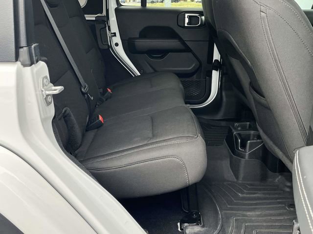 Used 2022 Jeep Wrangler Unlimited Sahara w/ Cold Weather Group image 21