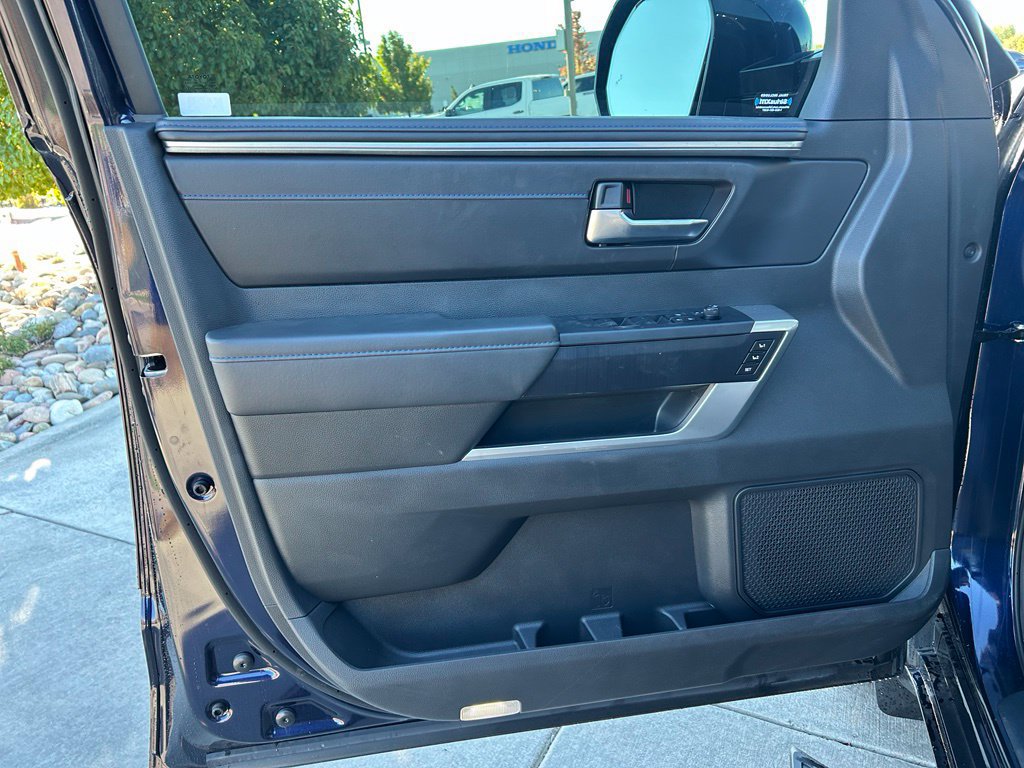 Used 2025 Toyota Sequoia Platinum AWD/4WD image 23