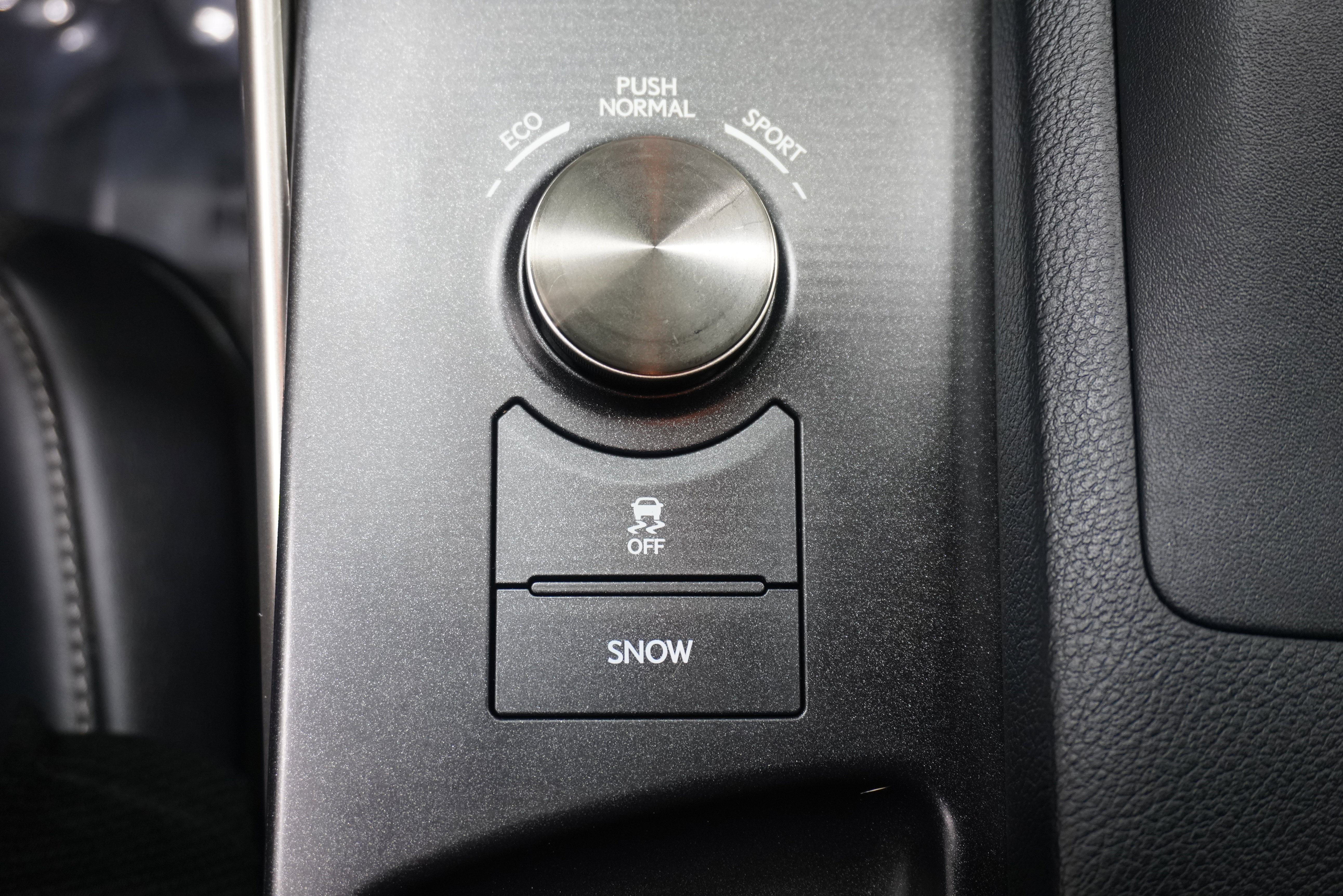 Used 2015 Lexus IS 250 w/ F-Sport Package RWD image 23