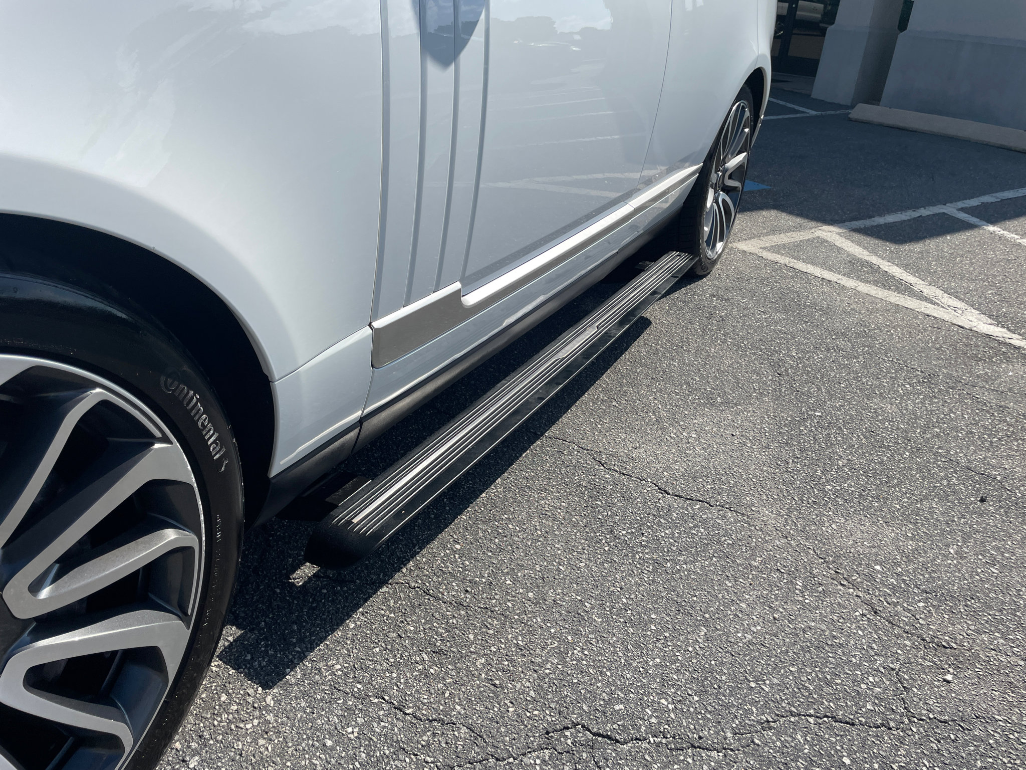 Used 2015 Land Rover Range Rover Autobiography image 29