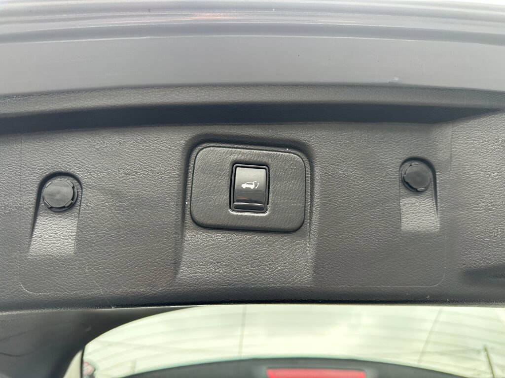 Used 2021 Nissan Murano SL w/ SL Moonroof Package image 34