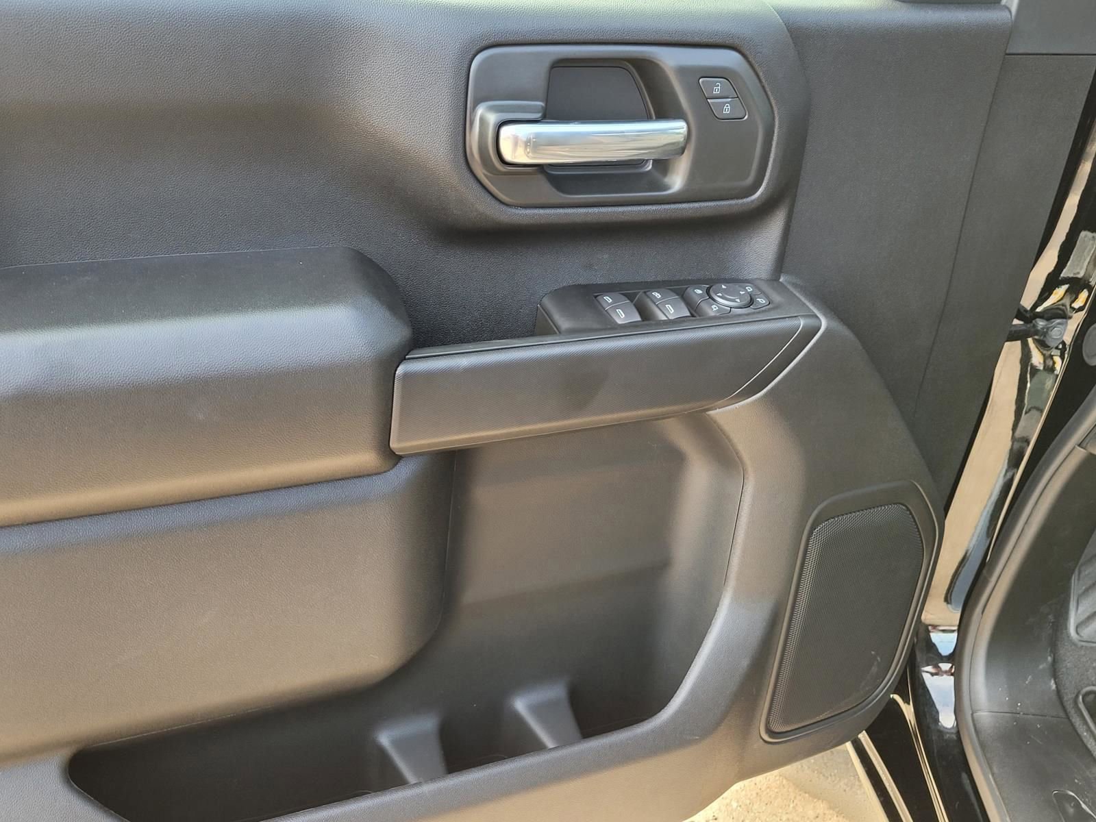 New 2026 Chevrolet Silverado 2500 Custom w/ Custom Value Package AWD/4WD image 12