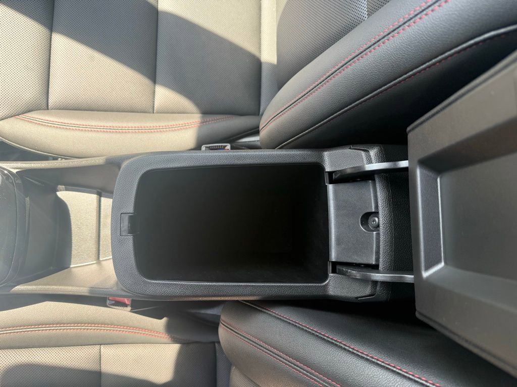 Used 2025 Chevrolet Trax RS w/ Driver Confidence Package image 40